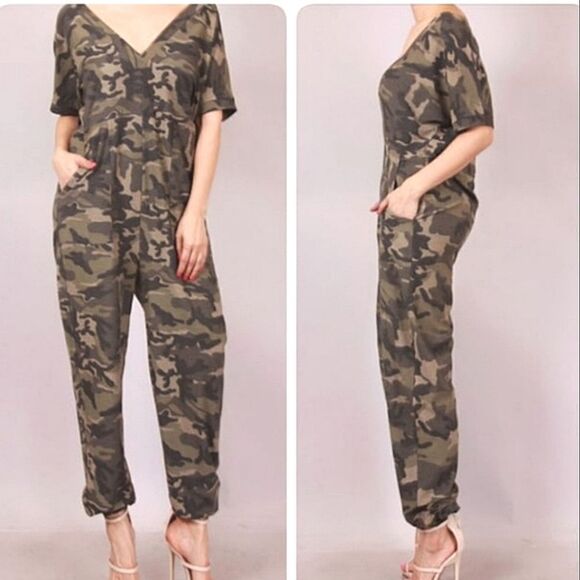 Hause of swag camo jumpsuit NWT - Picture 1 of 11